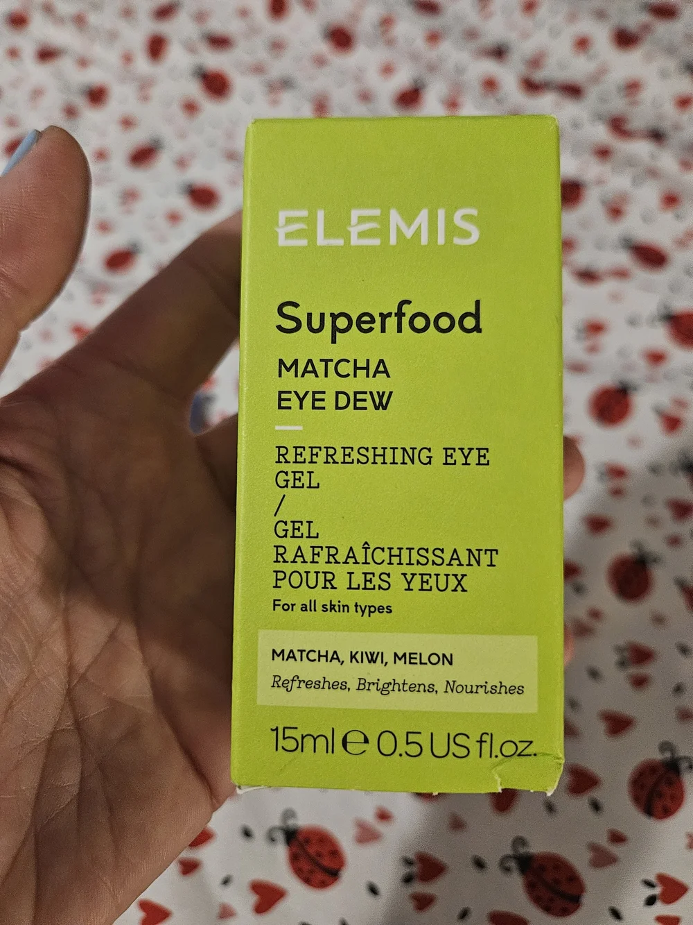 ELEMIS Superfood Matcha Eye Dew eye gel and plumping pillow facial